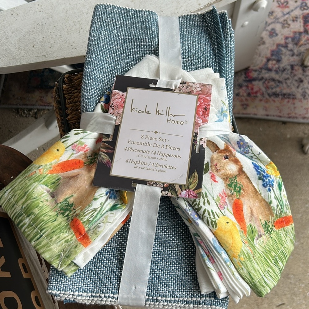NICOLE MILLER Bunny & Chick Cloth Napkins and Placemats Set